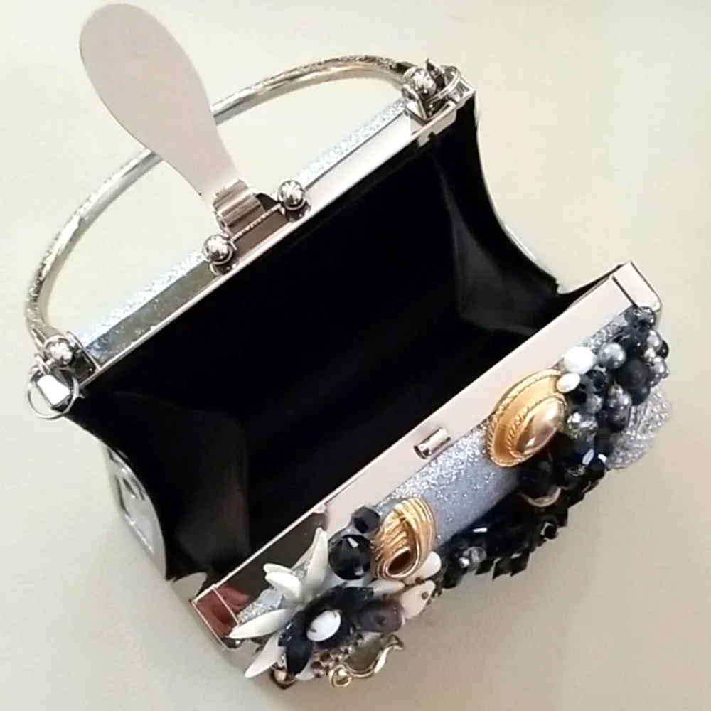 NWT Repurposed Vintage Jewelry Collage Beaded Metal Frame Handbag - Picture 7 of 16